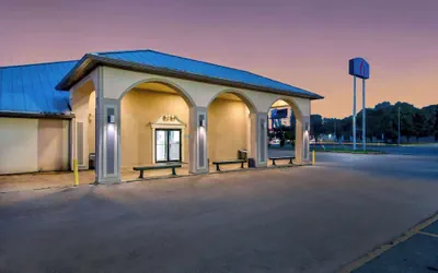 Photo 2 - Motel 6 Bossier City, LA