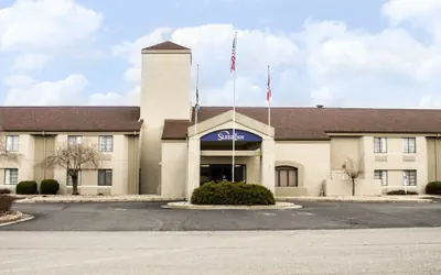 Photo 2 - Sleep Inn Summersville - New River Gorge Area