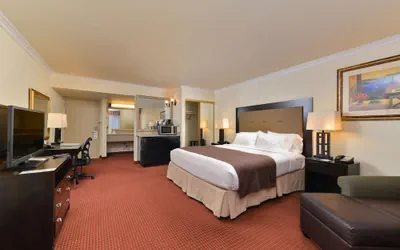 Photo 4 - Holiday Inn Rancho Cordova by IHG