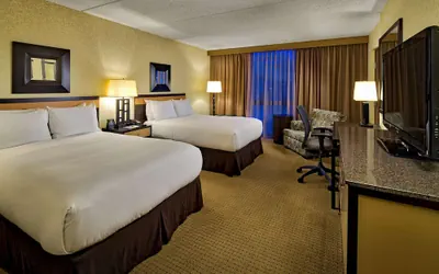 Photo 3 - DoubleTree by Hilton Chicago - Arlington Heights