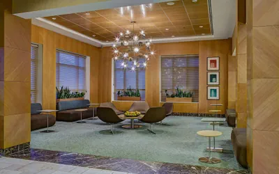 Photo 2 - DoubleTree by Hilton Chicago - Arlington Heights