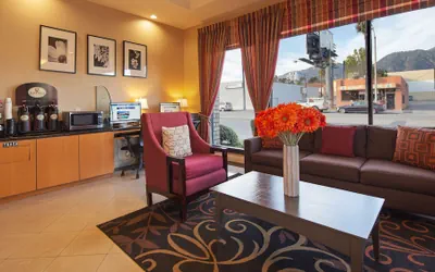 Photo 3 - Best Western Pasadena Inn