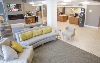 Holiday Inn Blmgtn Arpt South - Mall Area by IHG