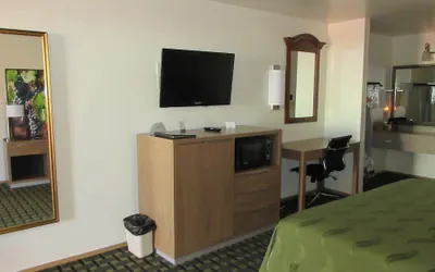 Photo 5 - Quality Inn Near Fort Hunter Liggett