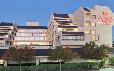 Photo 2 - Crowne Plaza Hotel Foster City - San Mateo by IHG