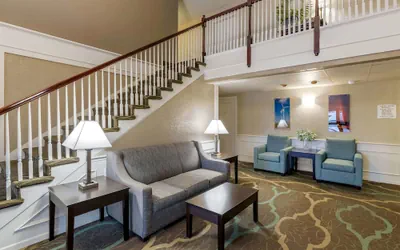 Photo 5 - Quality Inn & Suites Des Moines - Merle Hay Road