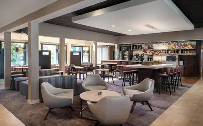 Photo 2 - Courtyard by Marriott Rancho Cordova Sacramento