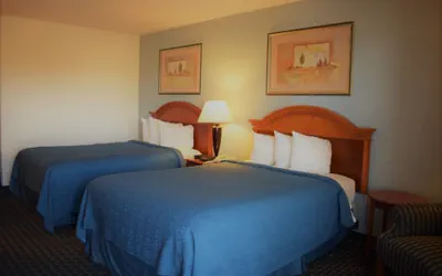 Photo 5 - Texas Inn & Suites-Denton