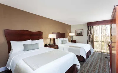 Photo 4 - Wyndham Visalia