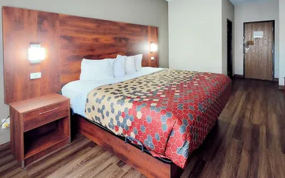 Photo 2 - Econo Lodge Fargo - West Acres