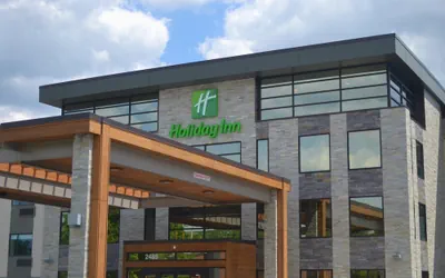 Photo 2 - Holiday Inn Columbus by IHG