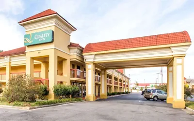 Photo 2 - Quality Inn Dalton Central
