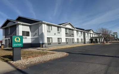 Photo 2 - Quality Inn & Suites Sioux Falls South