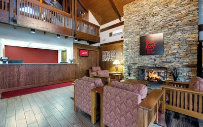 Photo 3 - Red Roof Inn & Suites Hazleton