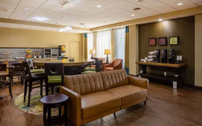 Park Inn by Radisson, Columbus State University Area