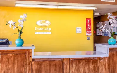 Photo 4 - Econo Lodge Acworth East