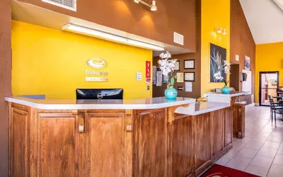 Photo 5 - Econo Lodge Acworth East