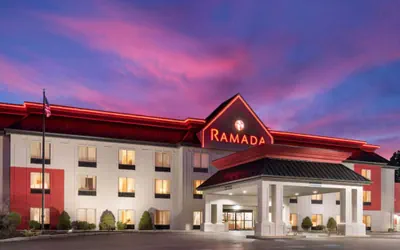 Photo 2 - Ramada by Wyndham Harrisburg/Hershey Area