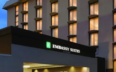 Embassy Suites by Hilton Minneapolis Bloomington Edina