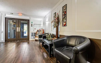 Photo 4 - Coratel Plus Suites Wichita West Airport