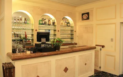 Photo 3 - Senator Inn & Spa