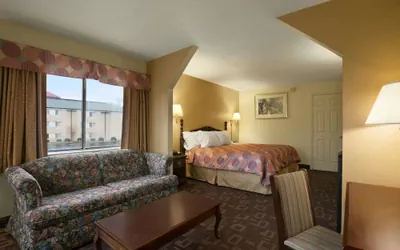 Photo 5 - Days Inn by Wyndham Nashville Airport