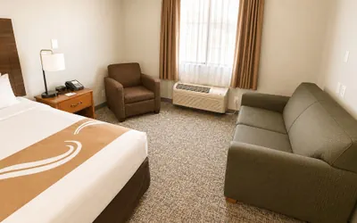Photo 5 - Travelodge by Wyndham Rapid City/Black Hills