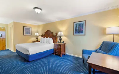 Photo 2 - Best Western White House Inn