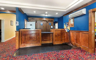 Photo 4 - Best Western White House Inn
