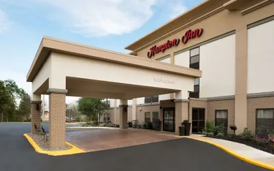 Photo 2 - Hampton Inn Battle Creek