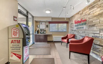 Photo 5 - Red Roof Inn Buffalo - Niagara Airport