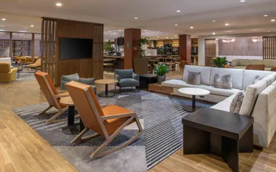 Photo 5 - DoubleTree by Hilton San Francisco Airport