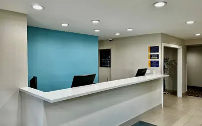 Photo 4 - Days Inn by Wyndham Williams