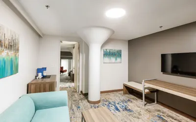 Photo 4 - Atheneum Suite Hotel