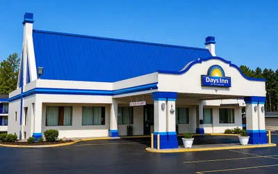 Photo 2 - Days Inn by Wyndham Ruther Glen Kings Dominion Area