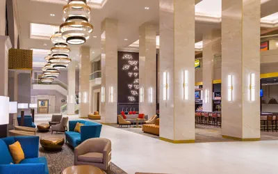 Photo 2 - Hilton Minneapolis