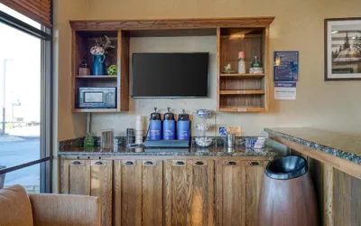 Photo 4 - Best Western Foothills Inn