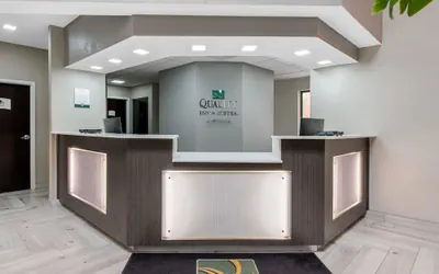 Photo 3 - Quality Inn & Suites Brownsburg - Indianapolis West