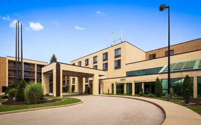Photo 2 - Best Western East Towne Suites