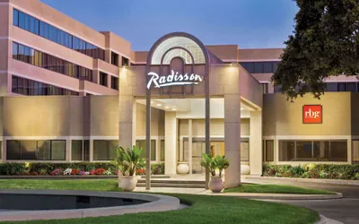 Photo 2 - Radisson Hotel Sunnyvale – Silicon Valley