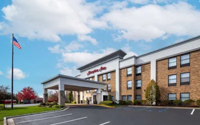 Photo 2 - Hampton Inn Lexington South-Keeneland/Airport