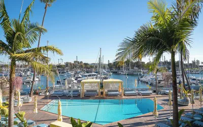 Photo 2 - Marina del Rey Hotel