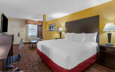 Photo 2 - Best Western Benton Inn