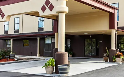 Clarion Pointe