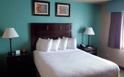 Photo 5 - Best Western Plus Bayshore Inn