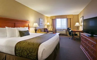 Photo 2 - Best Western Plus Kennewick Inn