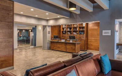 Photo 3 - Four Points by Sheraton Anchorage Downtown