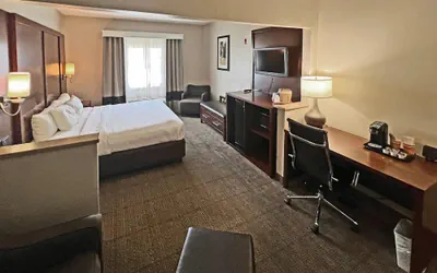 Photo 5 - Comfort Suites Peoria Sports Complex