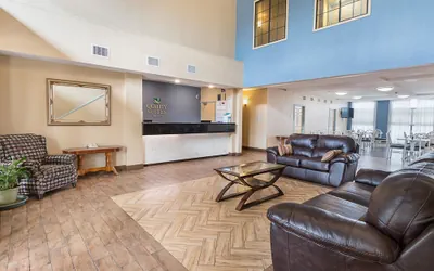 Photo 3 - Quality Suites Temple I-35