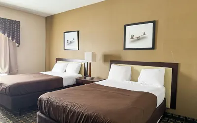 Photo 5 - FairBridge Inn & Suites Batavia - Darien Amusement Park